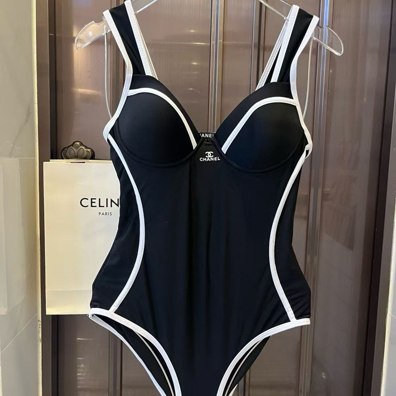 CHANEL ワンピース水着 ブラック　新品未使用　黒　シャネル シャネル CHANEL 水着 ワンピーススイミングスーツ ブラック