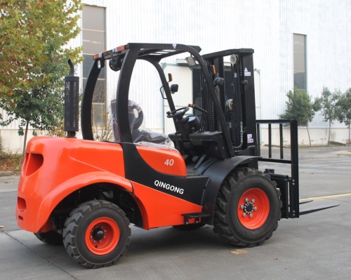 QINGONG 4Ton All Terrian Forklift Truck