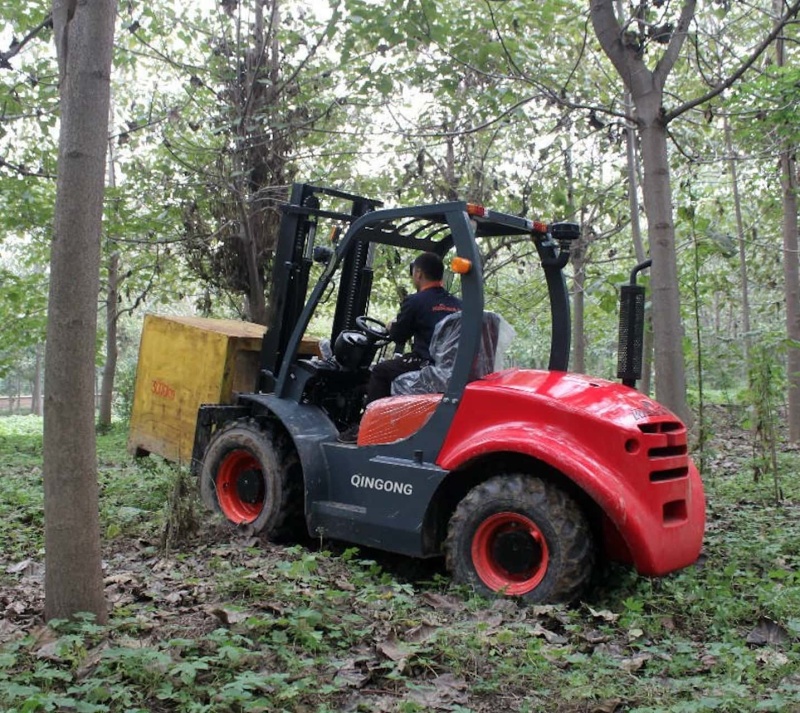 4Ton 4x4 4WD Rough Terrian Forklift Truck