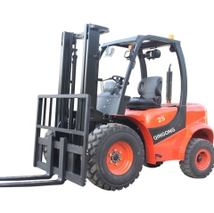 2.5Ton Rough Terrain Forklift Truck