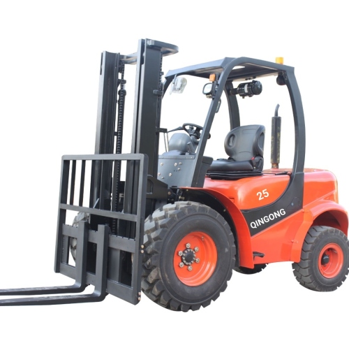 2.5Ton Rough Terrain Forklift Truck