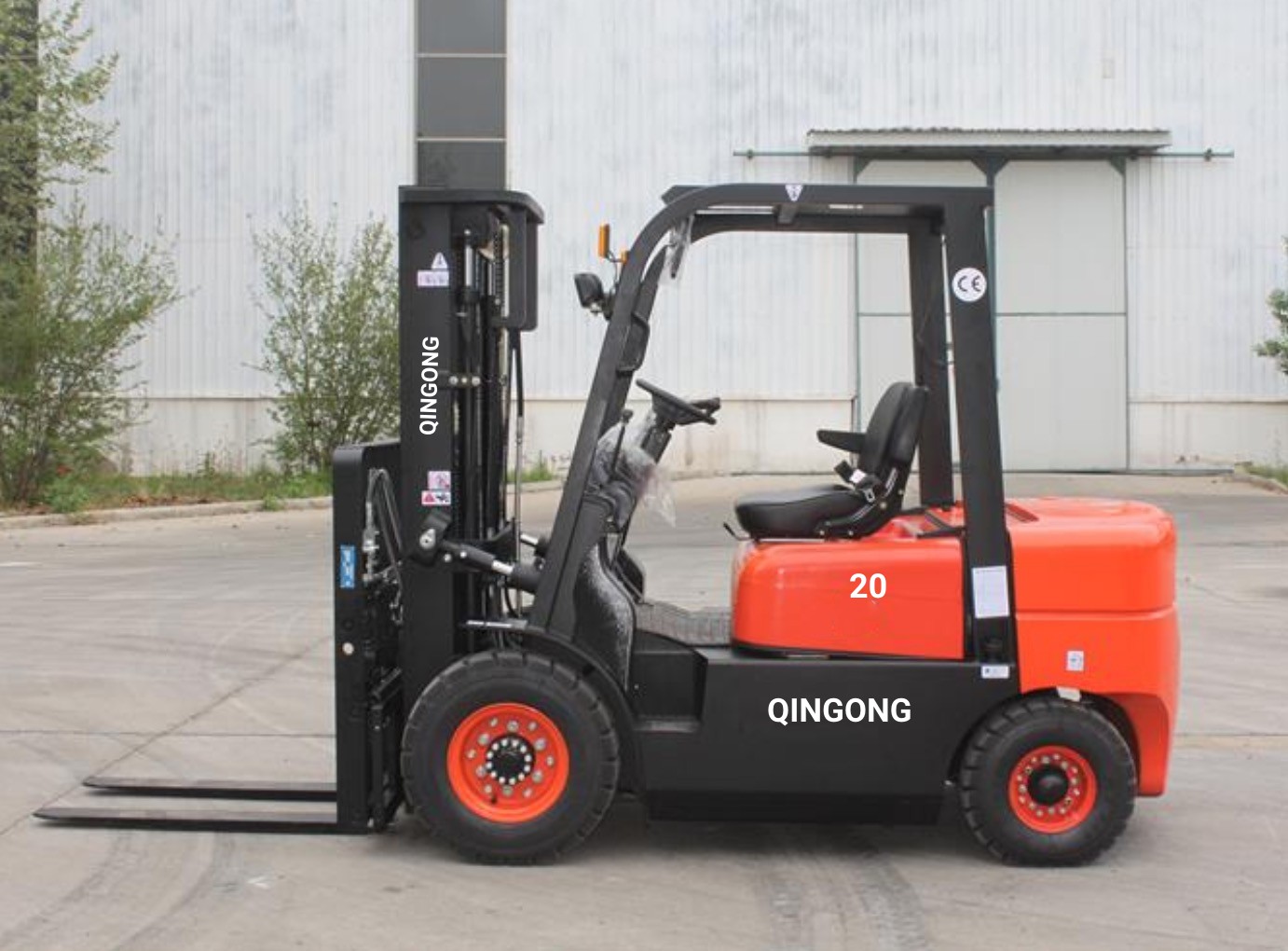 QINGONG 2T Diesel Forklift Truck Lift Truck