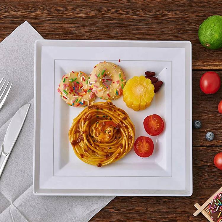 6", 7.5", 9", 10.25" gold/silver Dinnerware set