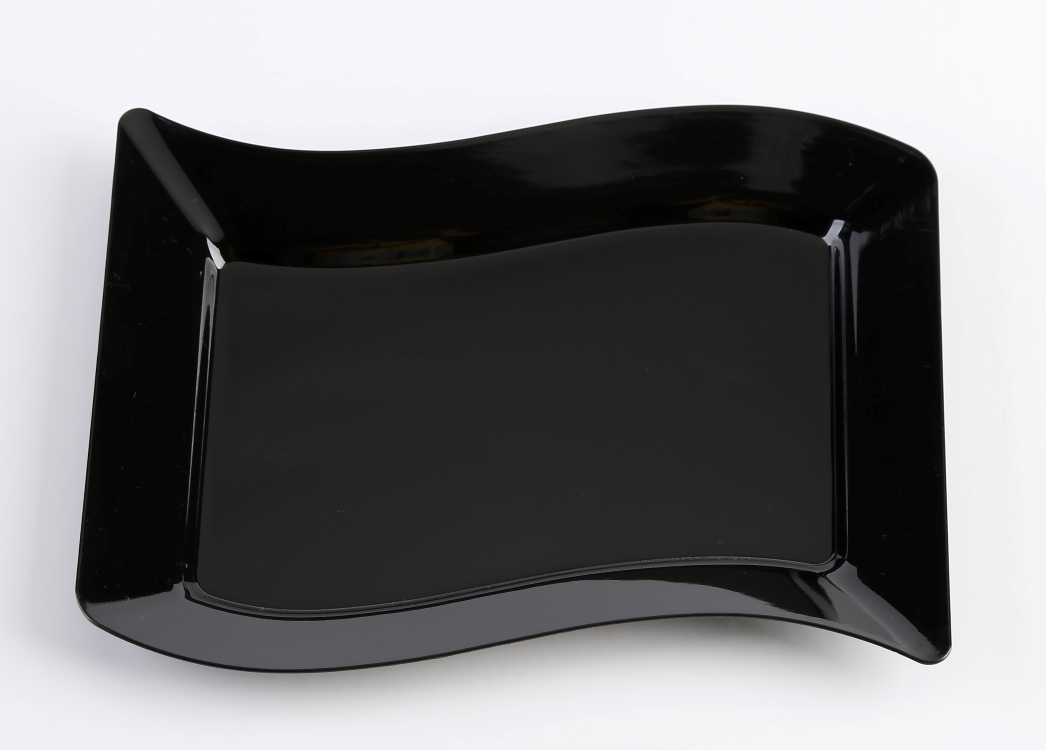 Wavy Plastic Dinner Plate (5.5" x 7.5", 6.5" x 10", 7.5" x 12", 10" x 15.75")