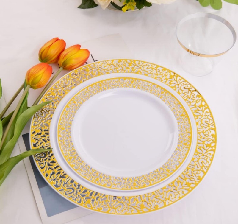 Hollow Out Lace Gold Rim Disposable Plastic party Dinner Plates bulk tableware wholesale manufacturer