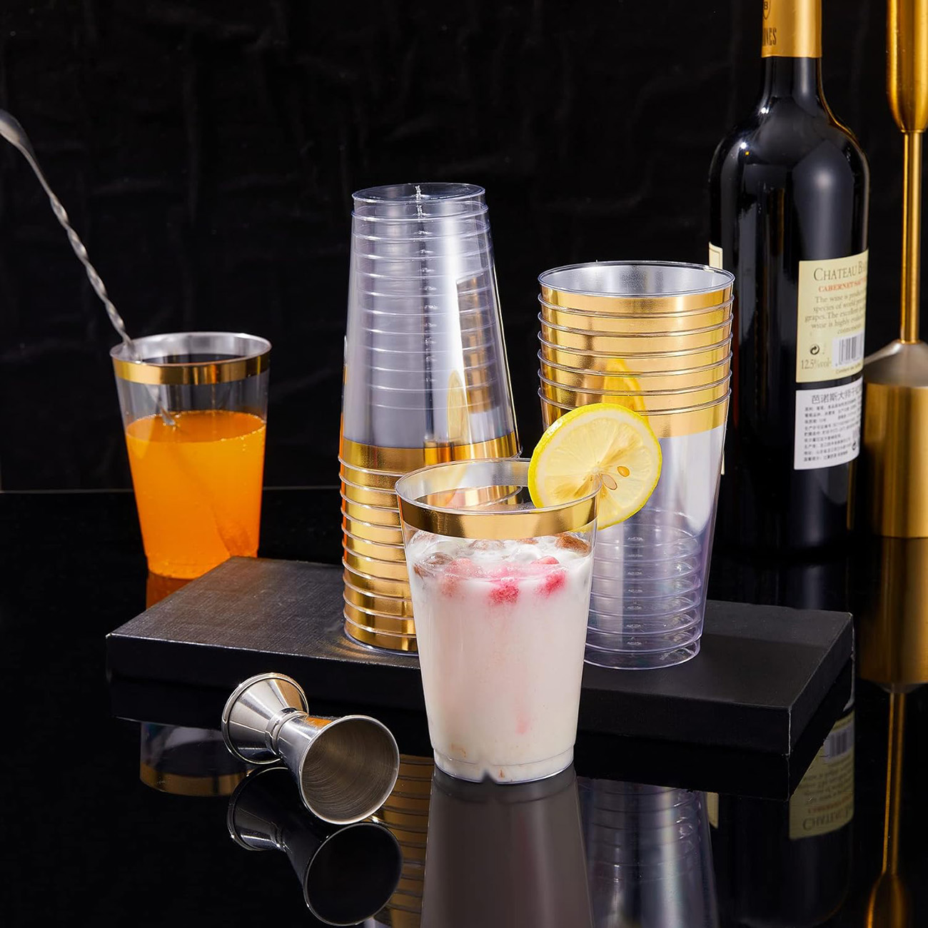 Disposable 12 oz Crystal Clear Plastic Tumblers With Gold Rim for Party's & Weddings