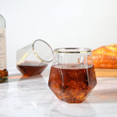 Gold Plastic Stemless Wine Glasses, 12 Oz Disposable Diamond Shaped Wine Glasses, Clear Plastic Whiskey Glasses with Gold Rim For Serving White Wine