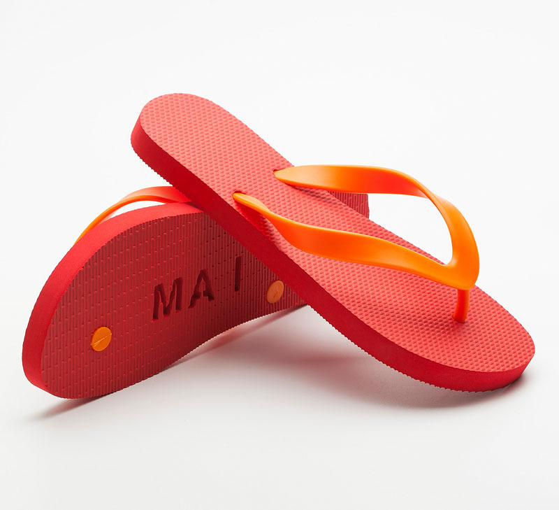 Hot selling summer sandals wholesale flip flops with die-cutting logo