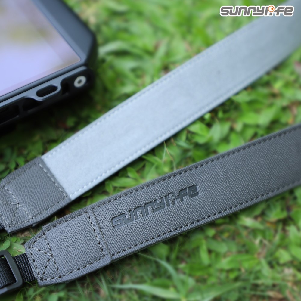 Sunnylife Remote Controller Hanger Disassembly-free Bracket with Strap Shoulder Belt Lanyard for RC PRO/ Smart Controller