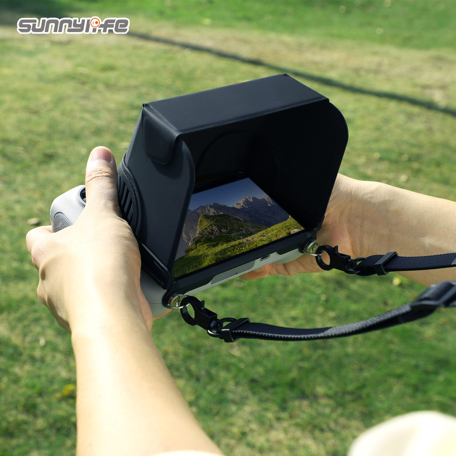 Sunnylife DJI RC Controller Sun Hood Foldable Magnetic PU Leather Sunshade with Cover for Mini 3 Pro Mavic 3 Air 2S