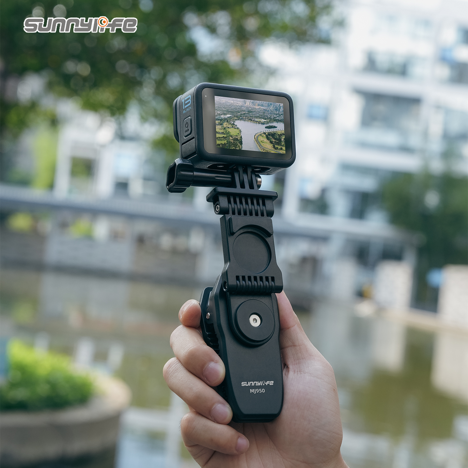 Sunnylife Stretchable Backpack Clip Rotatable Magnetic Mount Action Camera Holder Vlog Mount for Action 5 Pro/ 360 X5/ Pocket 3