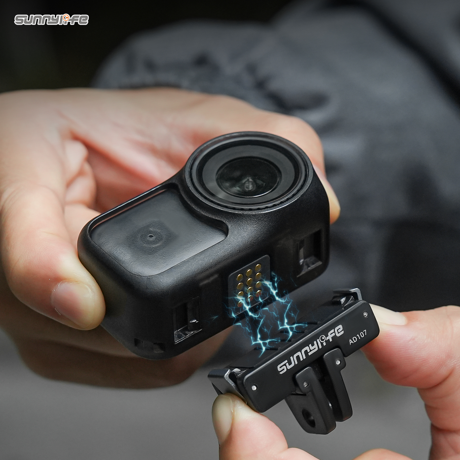 Sunnylife Dual-Direction Magnetic Mount Quick-Release Adapter Mount 1/4 Screw Foldable 2-prong Design for Osmo Nano/Action 6