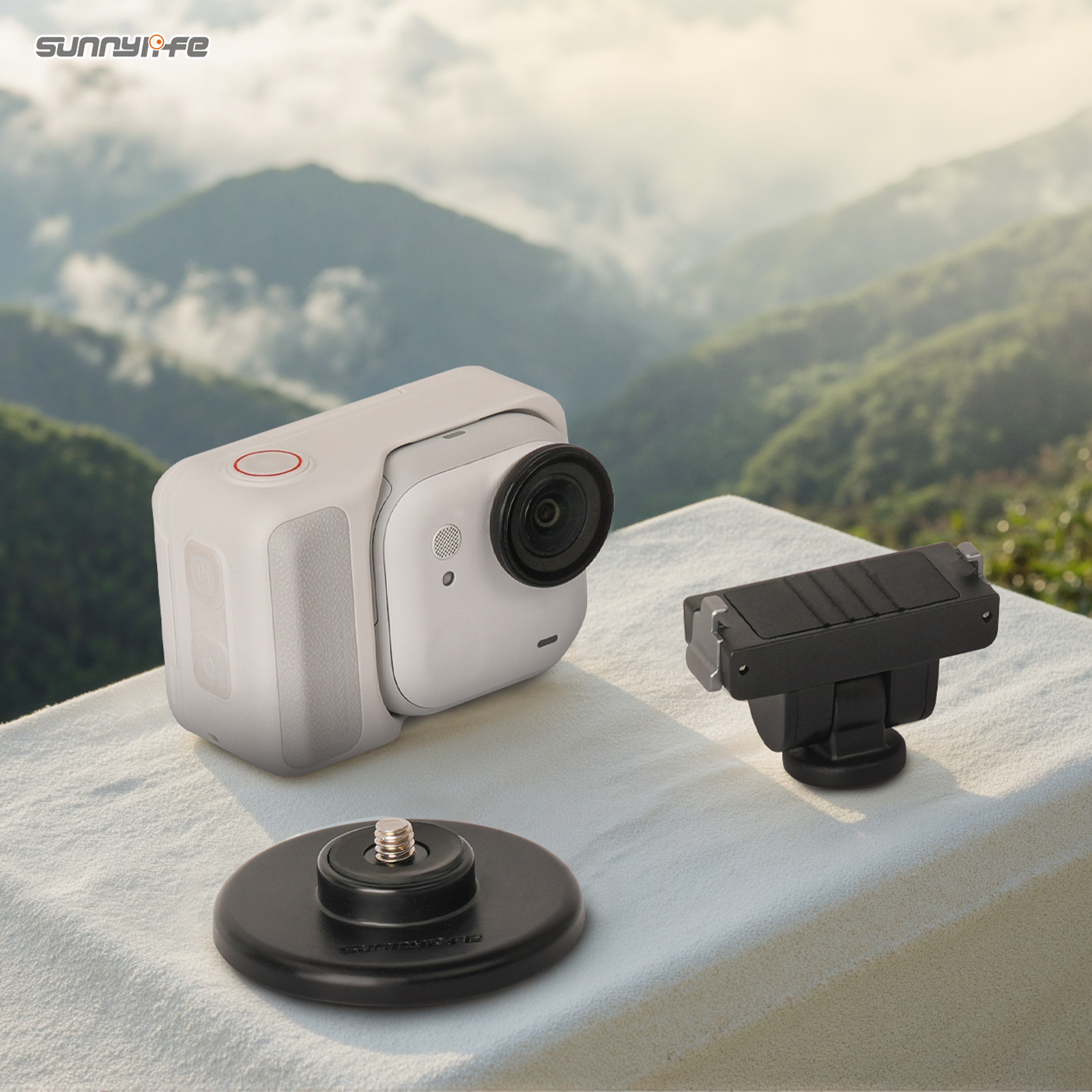 Sunnylife Quick-Release Magnetic Base Mount 1/4in 180° Tilt Adjustable Tabletop Base Bracket for Insta360 GO Ultra