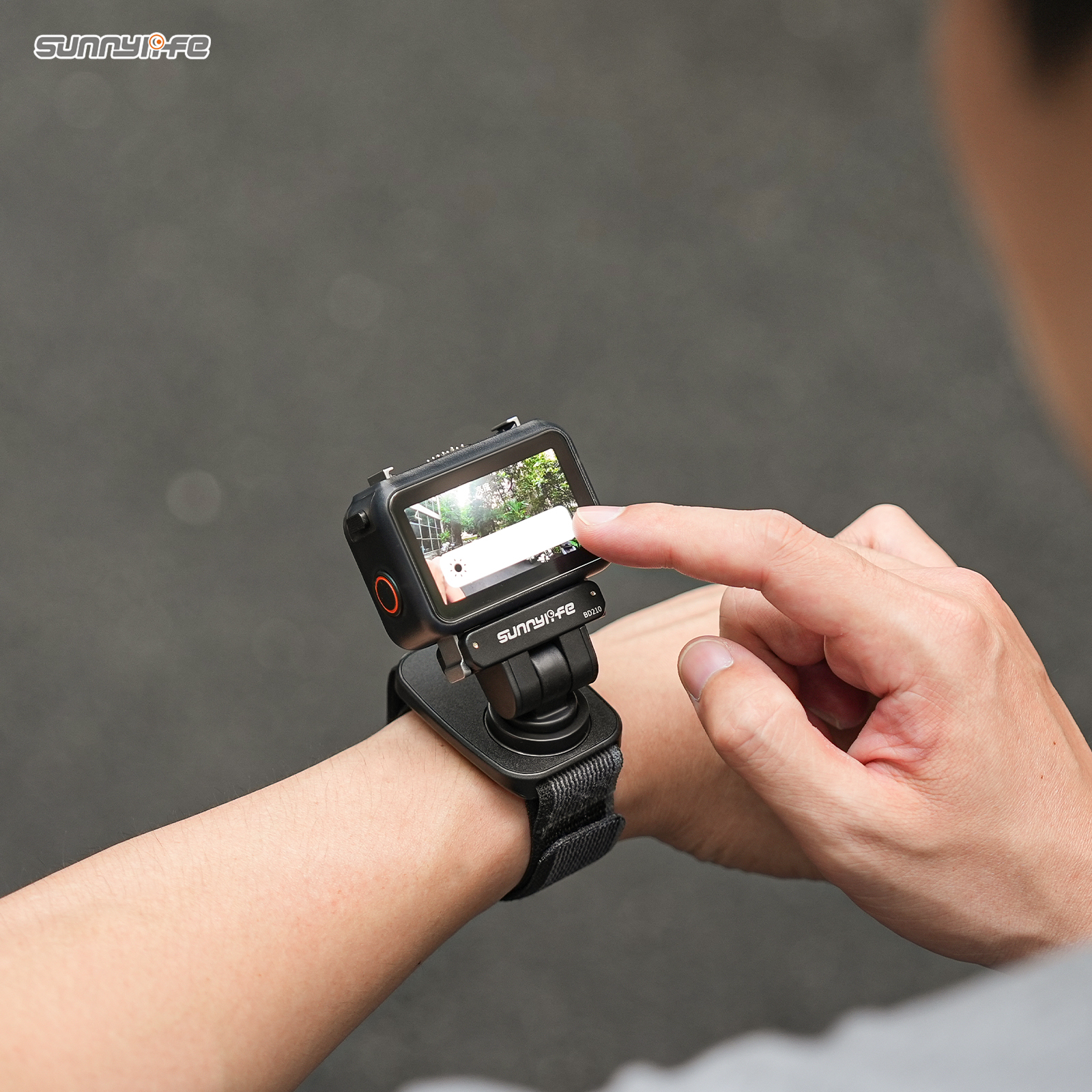 Sunnylife Magnetic Quick-Release Wrist Strap Adjustable Vision Dock Strap Wristband Expansion Band Bicycle Strap Cat Collar for Osmo Nano