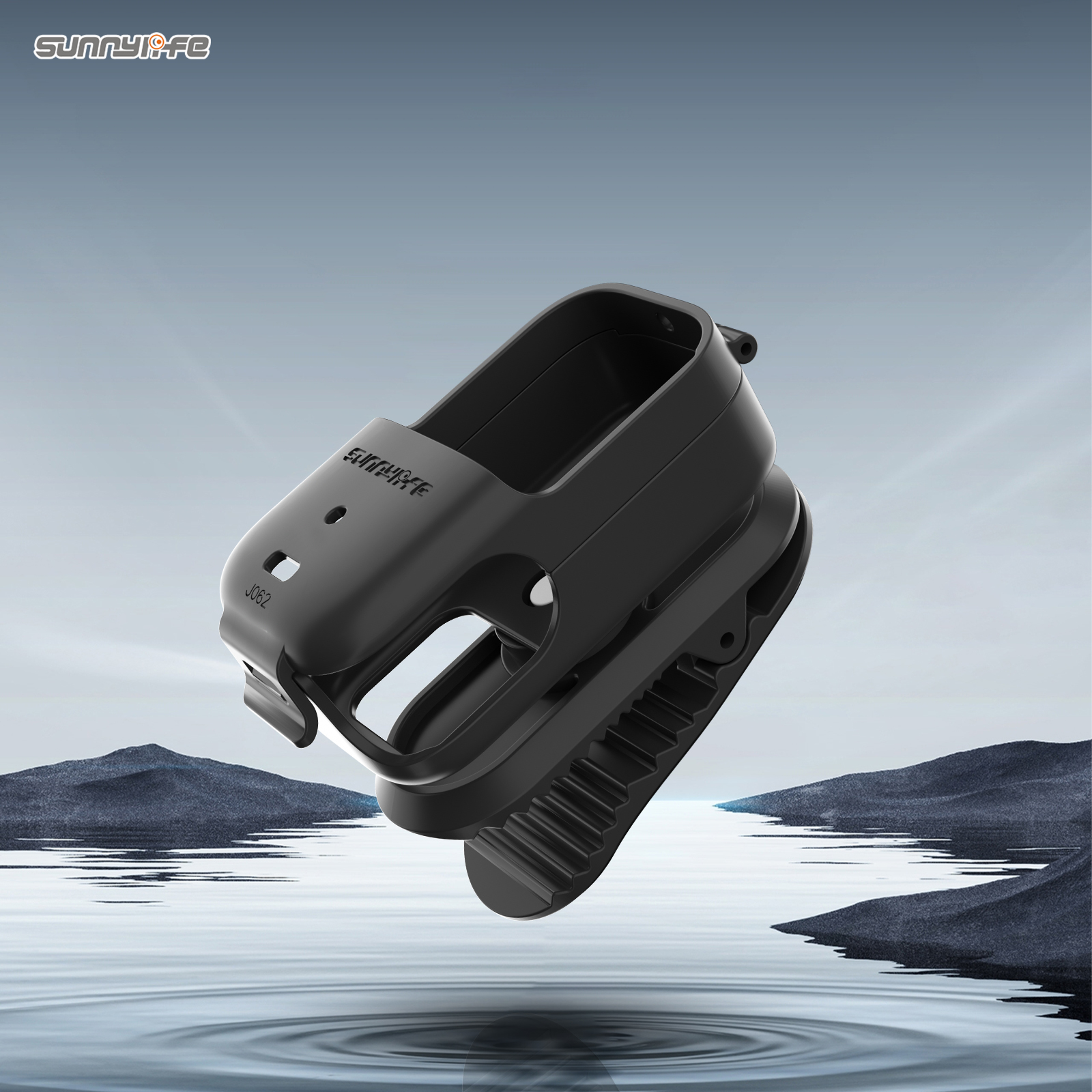 Sunnylife Backpack Clip Action Camera Clamp 360° Rotation Vertical-Horizontal Mount 90° Tilt Backpack Clip Accessories for Osmo Nano