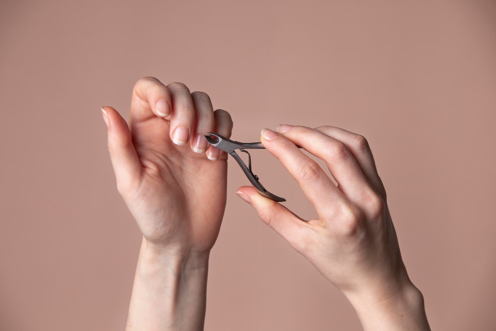 https://www.kaigubeauty.com/products/professional-manicure-tools-cuticle-nipper-cuticle-for-home-spa-salon