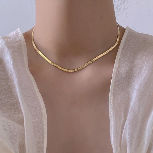 Fashion snake chain necklace