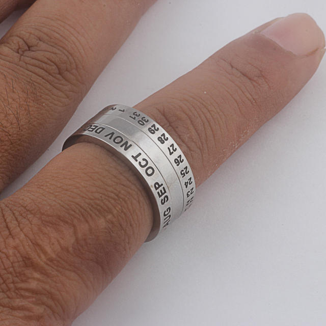 Rotatable titanium steel ring