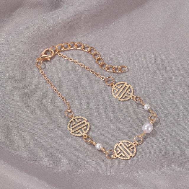 Pearl round pendant chain anklet