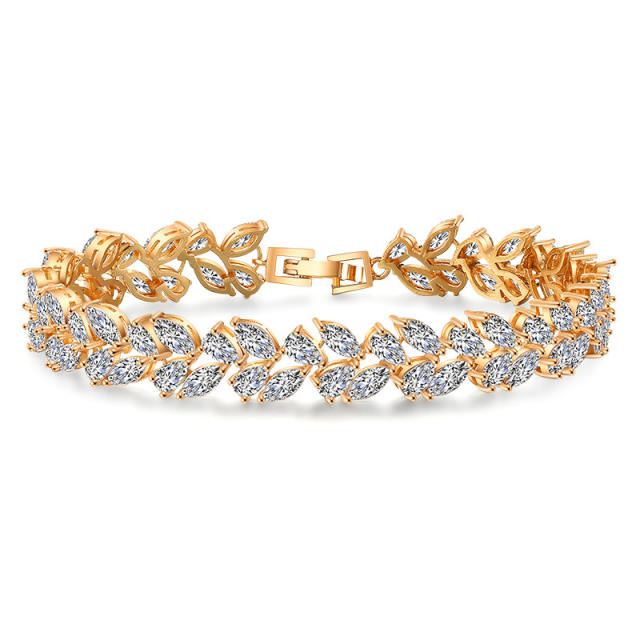 Zircon bracelet