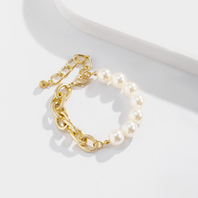 Half pearl chain bracelet