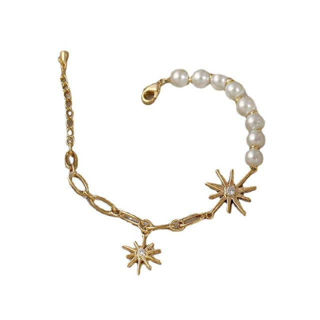 Eight awn star pearl bracelet