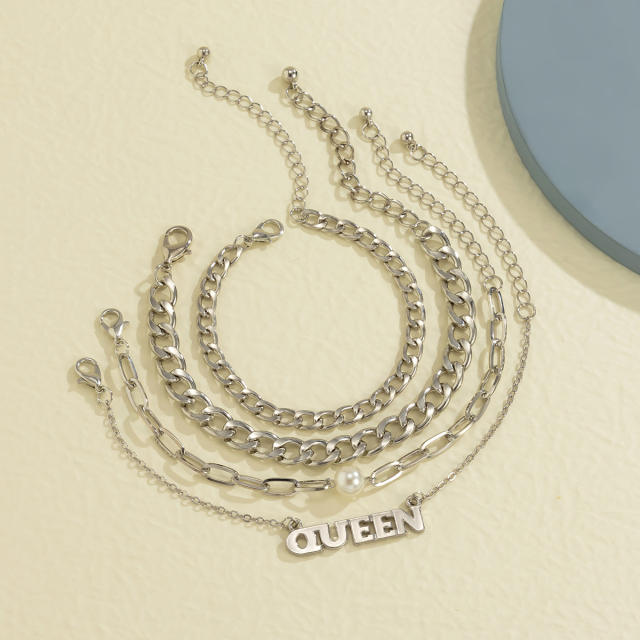 Pearl charm QUEEN chain bracelet 4 pcs set