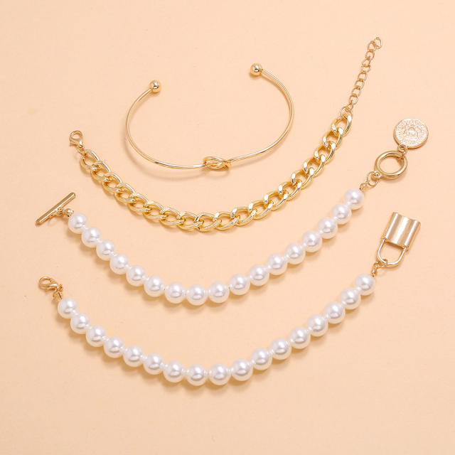4pcs faux pearl bracelet set