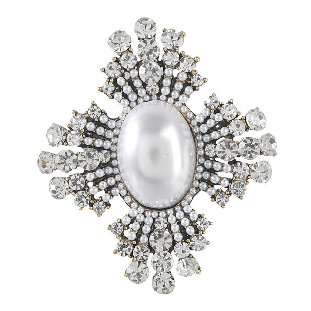 Vintage pearl diamond brooch