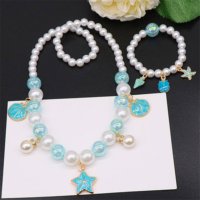 Baby girl faux pearl jewelry set