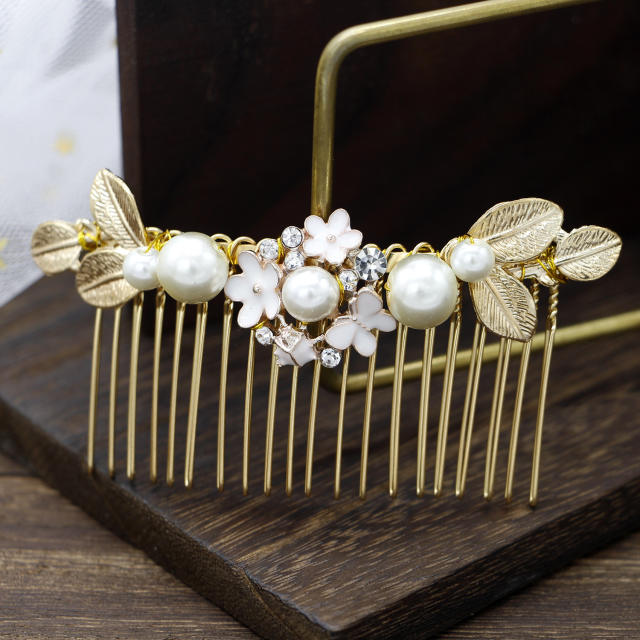 Luxury Pearl Diamond Flower bridal hair comb