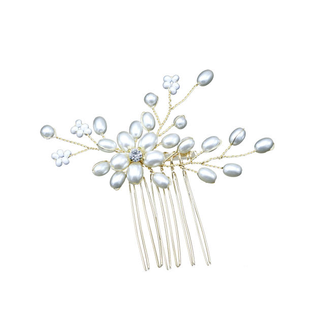 Simple pearl flower hair comb