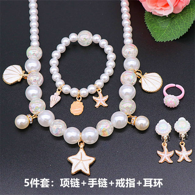 Baby girl faux pearl jewelry set