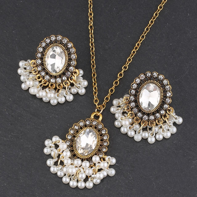 Vintage faux pearl tassel white rhinestone jewelry set