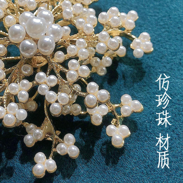 Elegant faux pearl beaded snowflake brooch