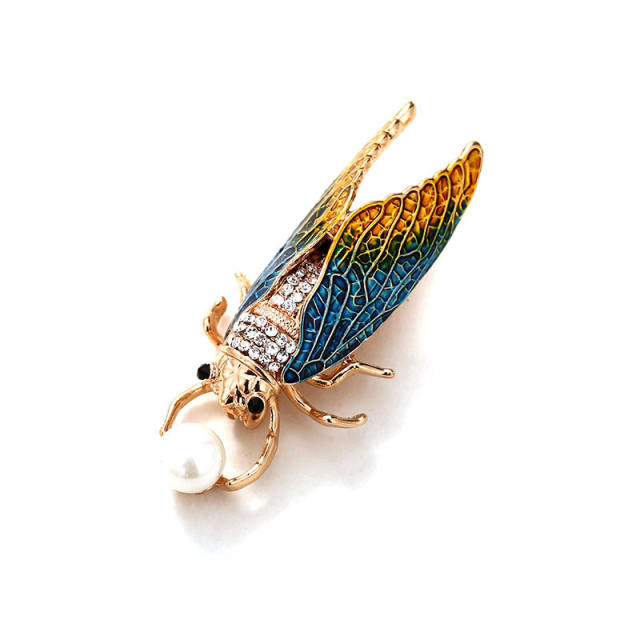 Dripping oil golden cicada pearl unisex brooch