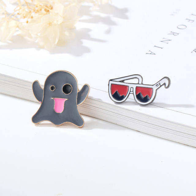 Funny little ghost glasses Halloween children brooch