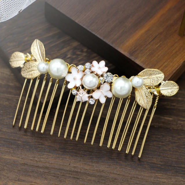Luxury Pearl Diamond Flower bridal hair comb