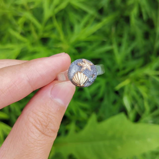 Boho transparent resin starfish shell finger ring
