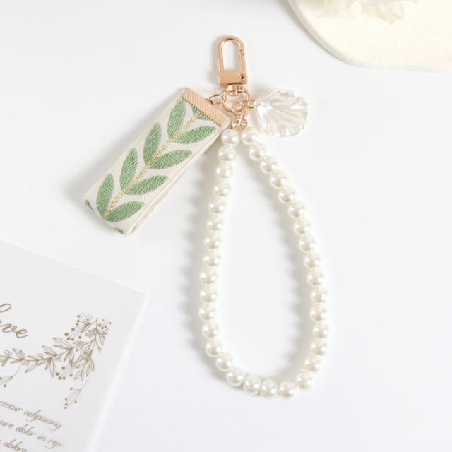 Creative bow pearl keychain