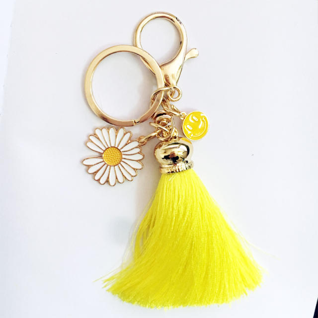 Little daisy tassel key chain