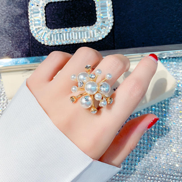 Pearl beaded snowflake open finger ring