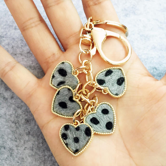 Leopard heart keychain