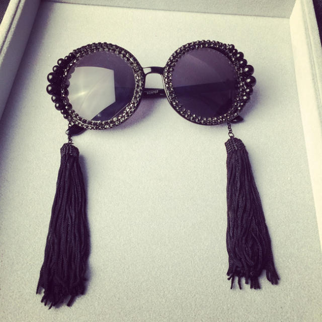 Fashion tassel sunglasses