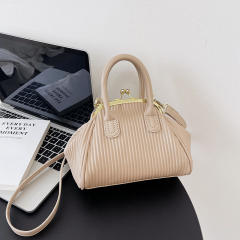 2022 colorful design large capacity women handbag