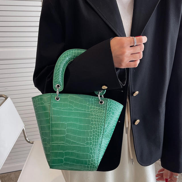 Solid color handbag
