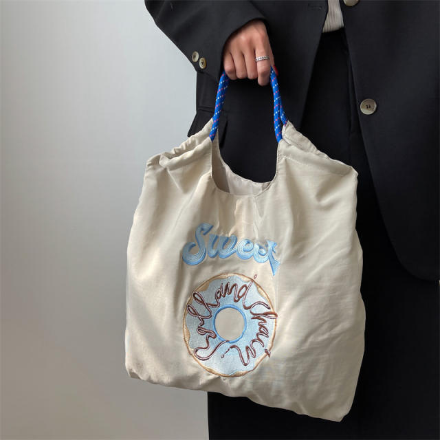 Embroidered nylon cloth Korean shopping bag