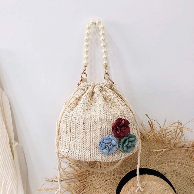 New weave bucket bag