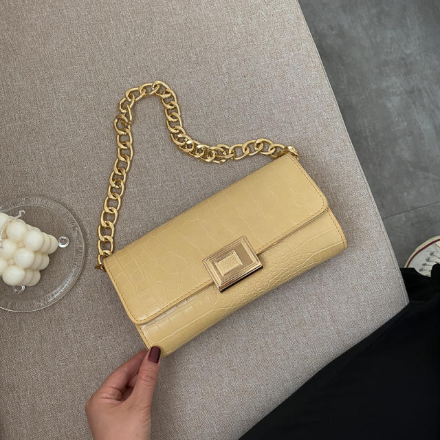 Solid color elegant baguette bag