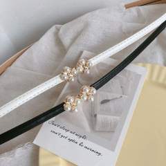 Pearl clover dress cinch belt